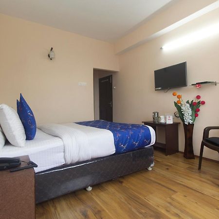 Collection O Hotel Shantiniketan 강토크 외부 사진
